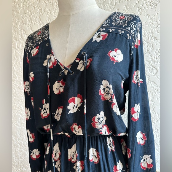 Abercrombie & Fitch Romper. - Picture 3 of 4